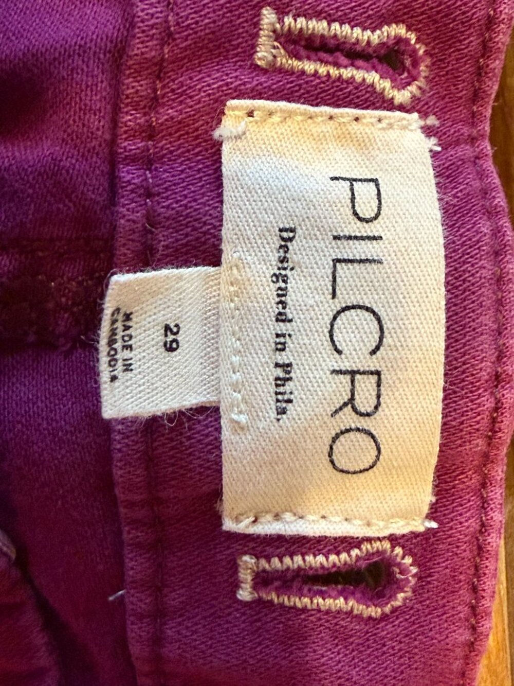 Pilcro Barrel Pant, button front, buckle back, purple, size 29 - Picture 3 of 9